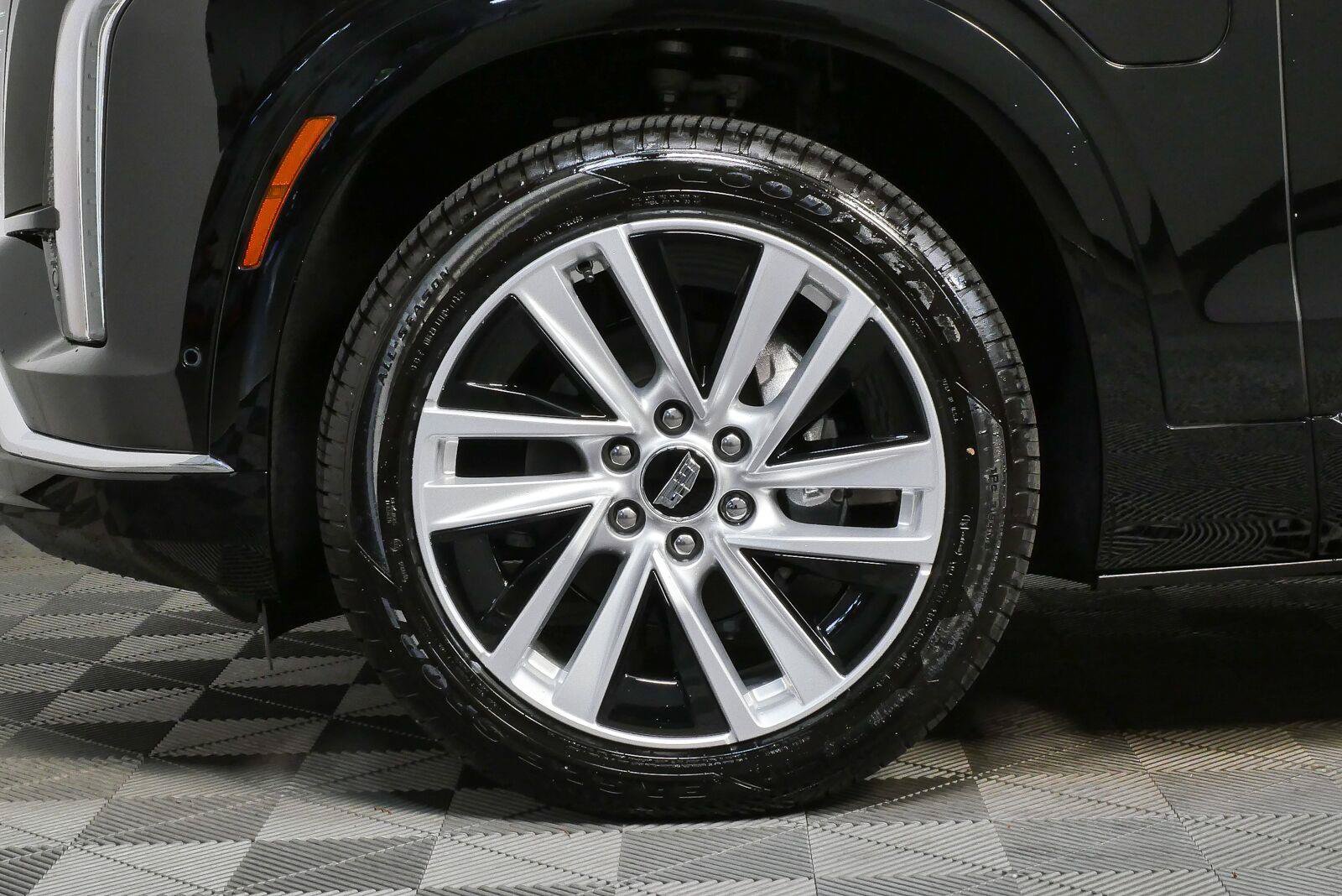 New 2027 Cadillac Vistiq Luxury AWD/4WD image 34