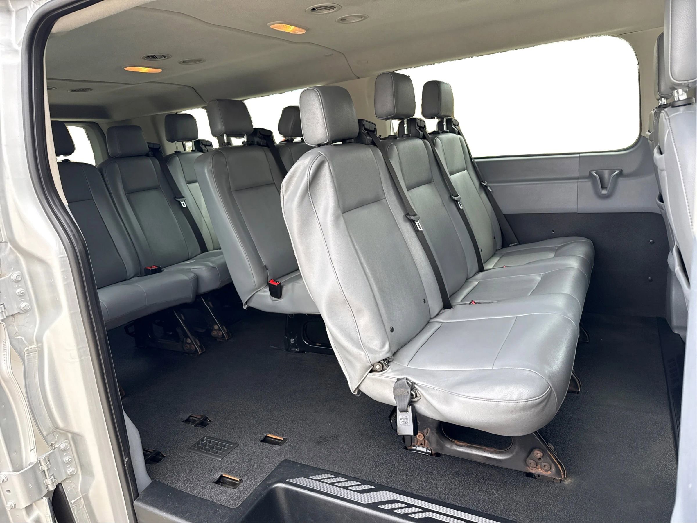 Used 2019 Ford Transit 350 XL RWD image 10