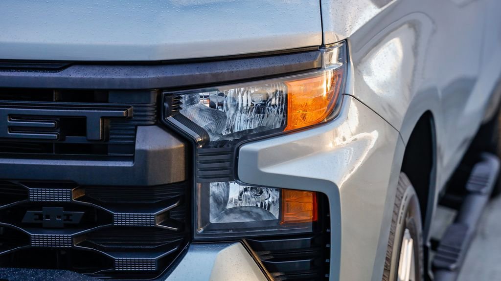 Used 2024 Chevrolet Silverado 1500 Custom w/ LPO, Dark Essentials Package image 5