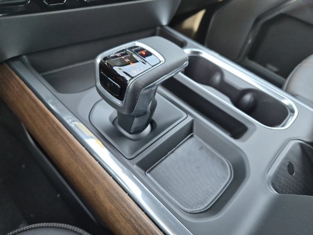 New 2026 Chevrolet Silverado 1500 High Country AWD/4WD image 18