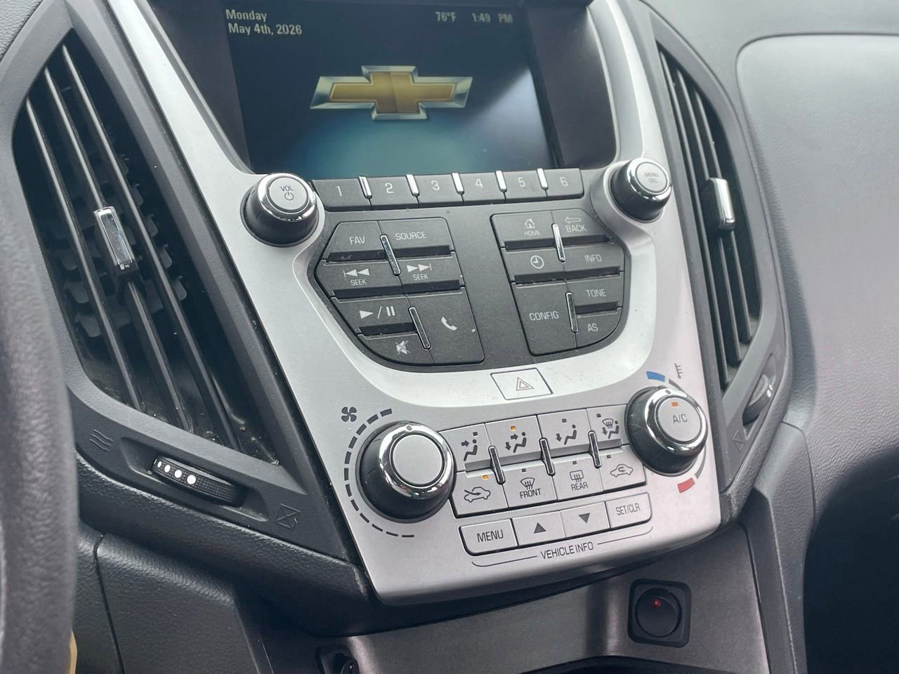 Used 2017 Chevrolet Equinox LS FWD image 8