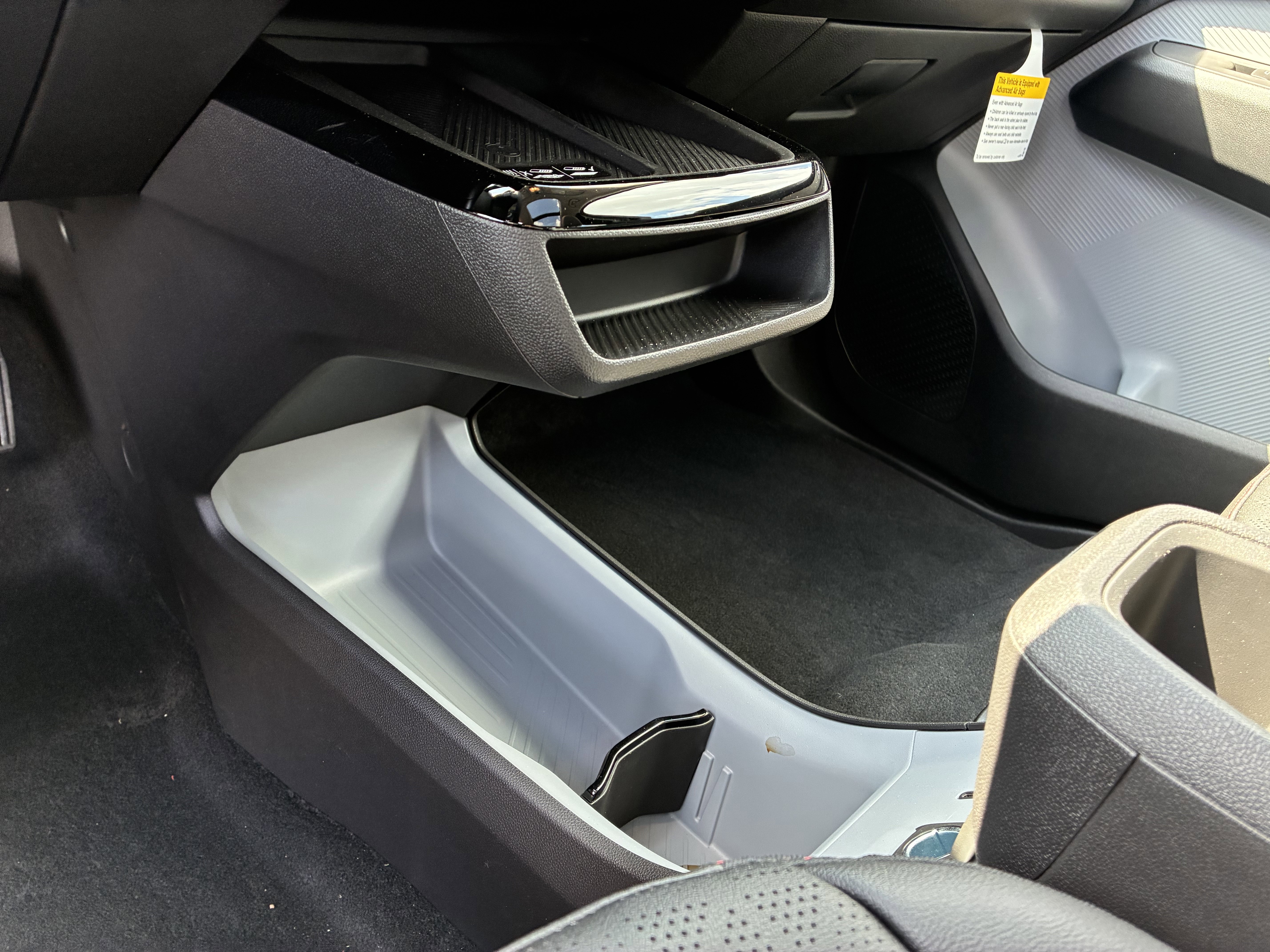 New 2027 Chevrolet Bolt RS w/ Technology Package FWD image 35