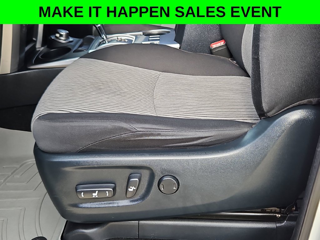 Used 2021 Toyota 4Runner SR5 AWD/4WD image 14