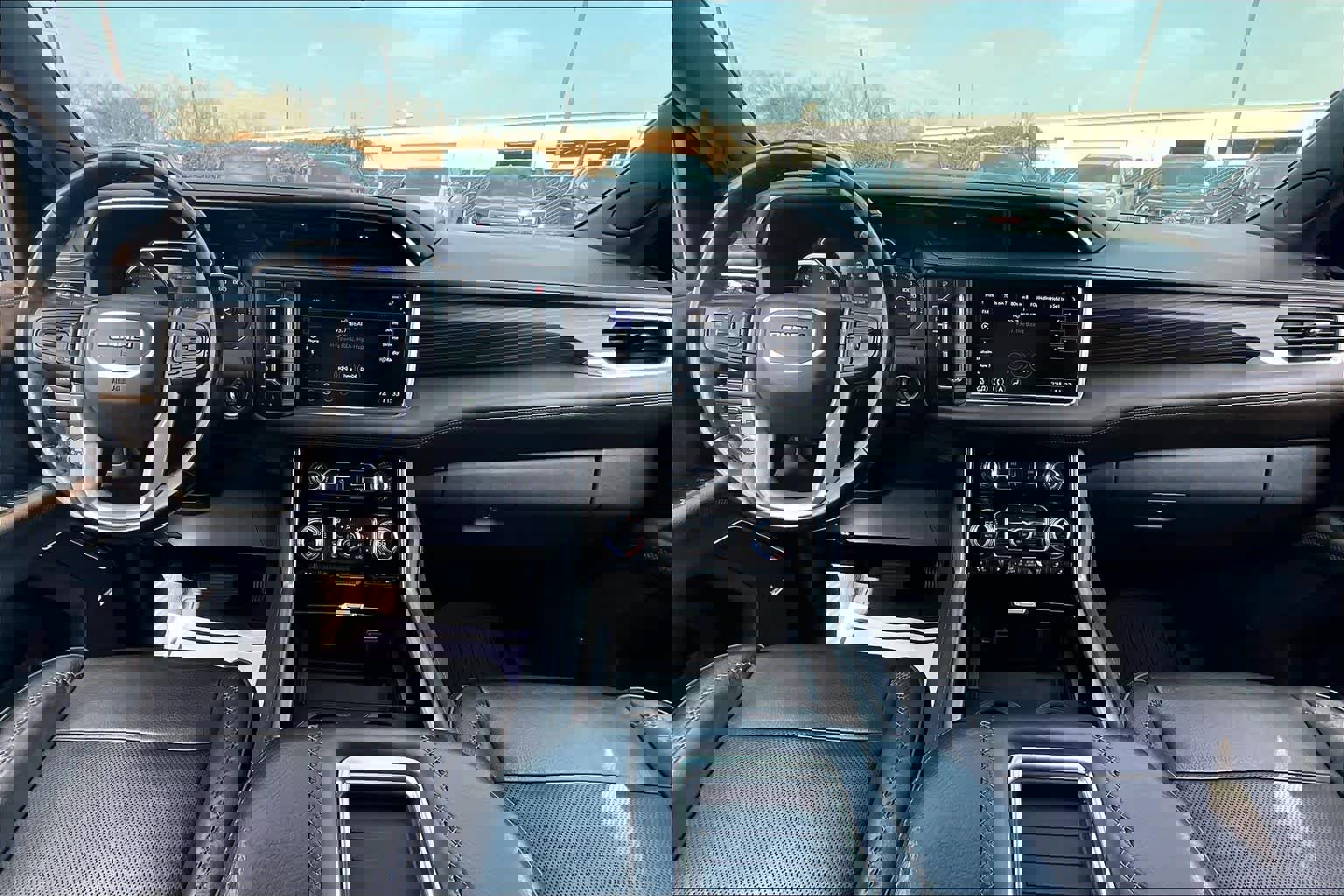 Certified 2021 GMC Yukon Denali w/ Denali Premium Package image 31