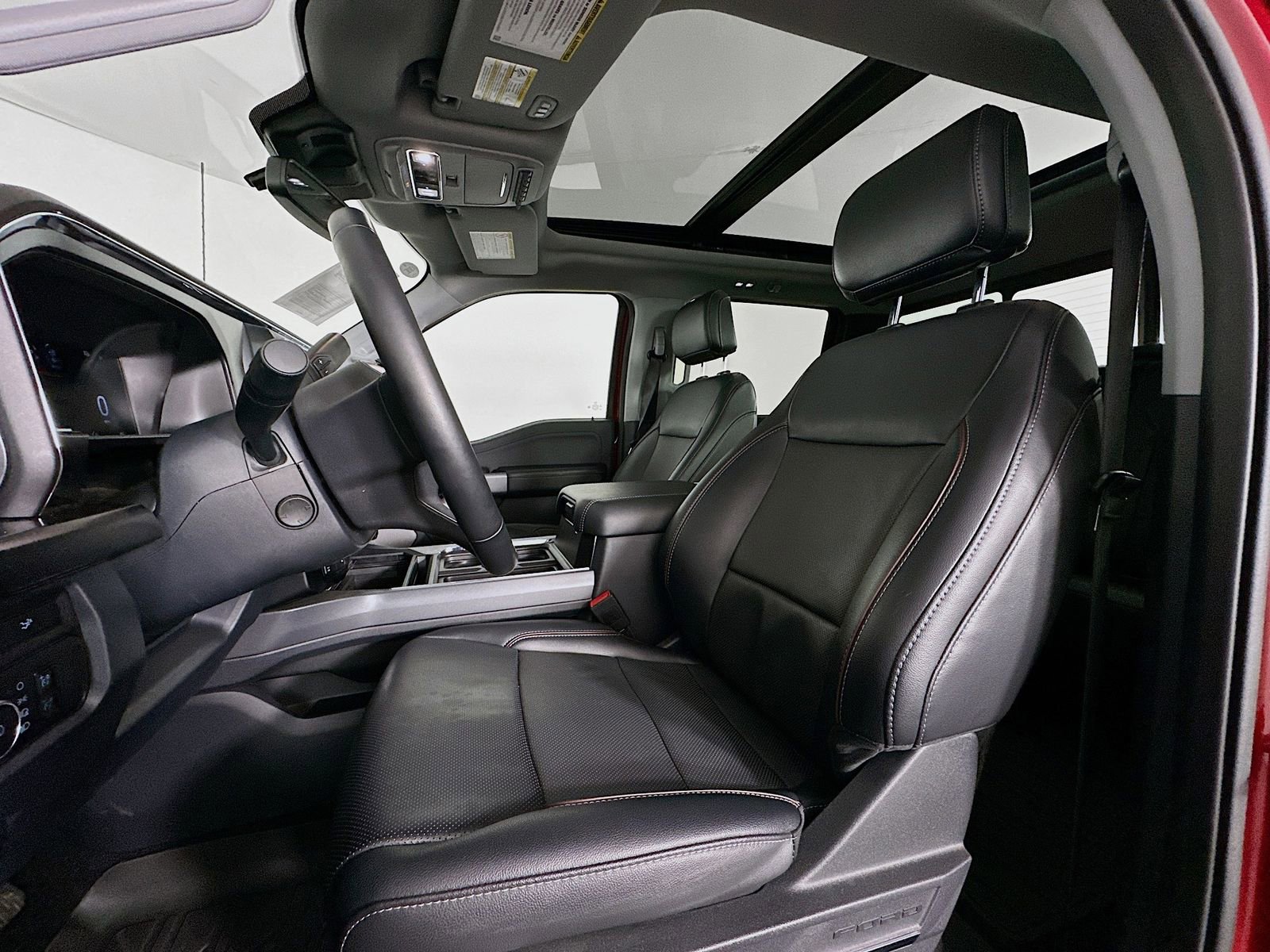 Used 2024 Ford F250 Lariat w/ Sport Appearance Package AWD/4WD image 25