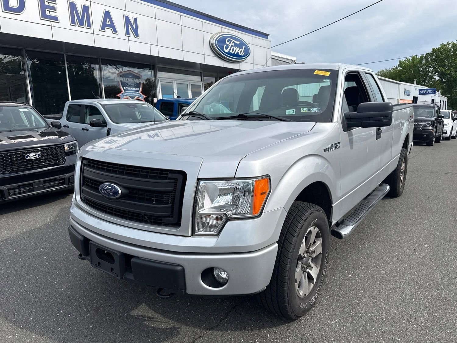 Used 2013 Ford F150 STX w/ Mid Equipment Group AWD/4WD image 2