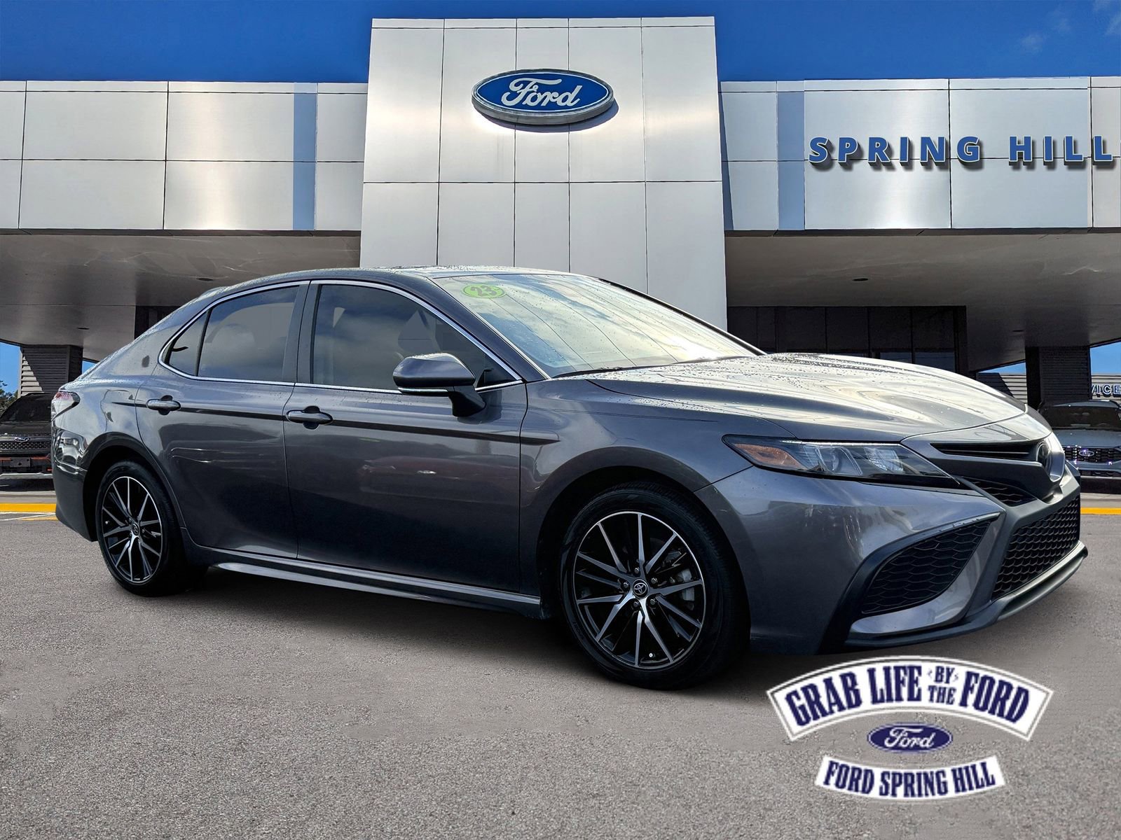 Used 2023 Toyota Camry SE w/ Convenience Package