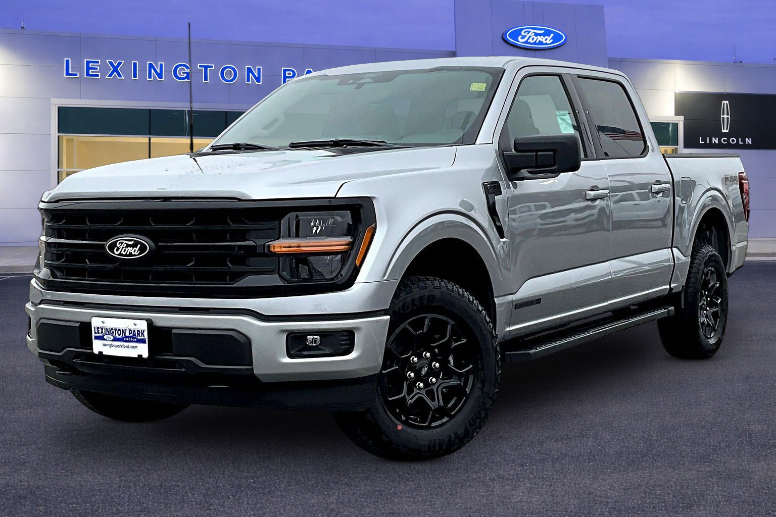 New 2026 Ford F150 XLT w/ FX4 Off-Road Package AWD/4WD image 2