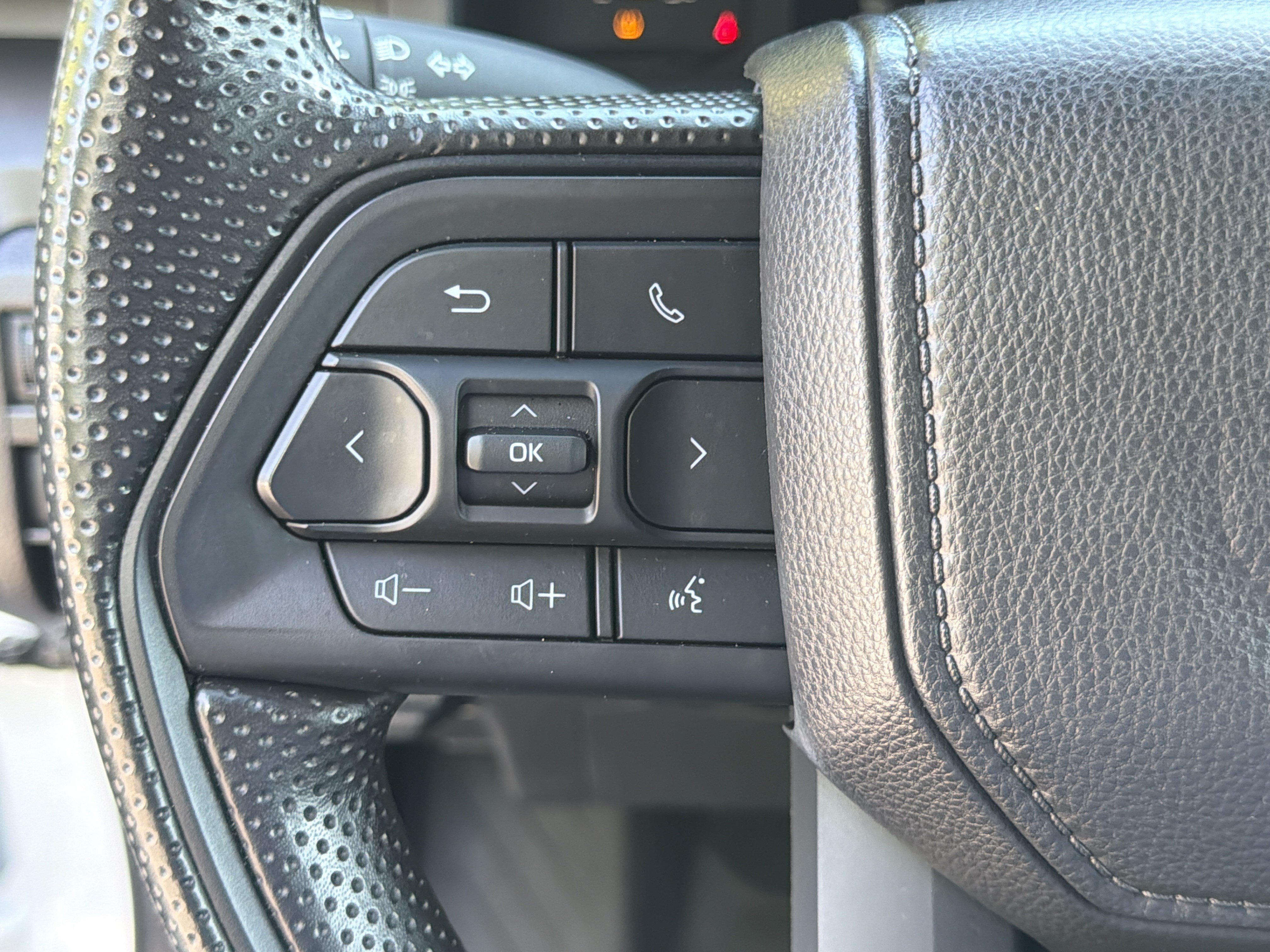 Used 2025 Toyota Tacoma SR RWD image 24
