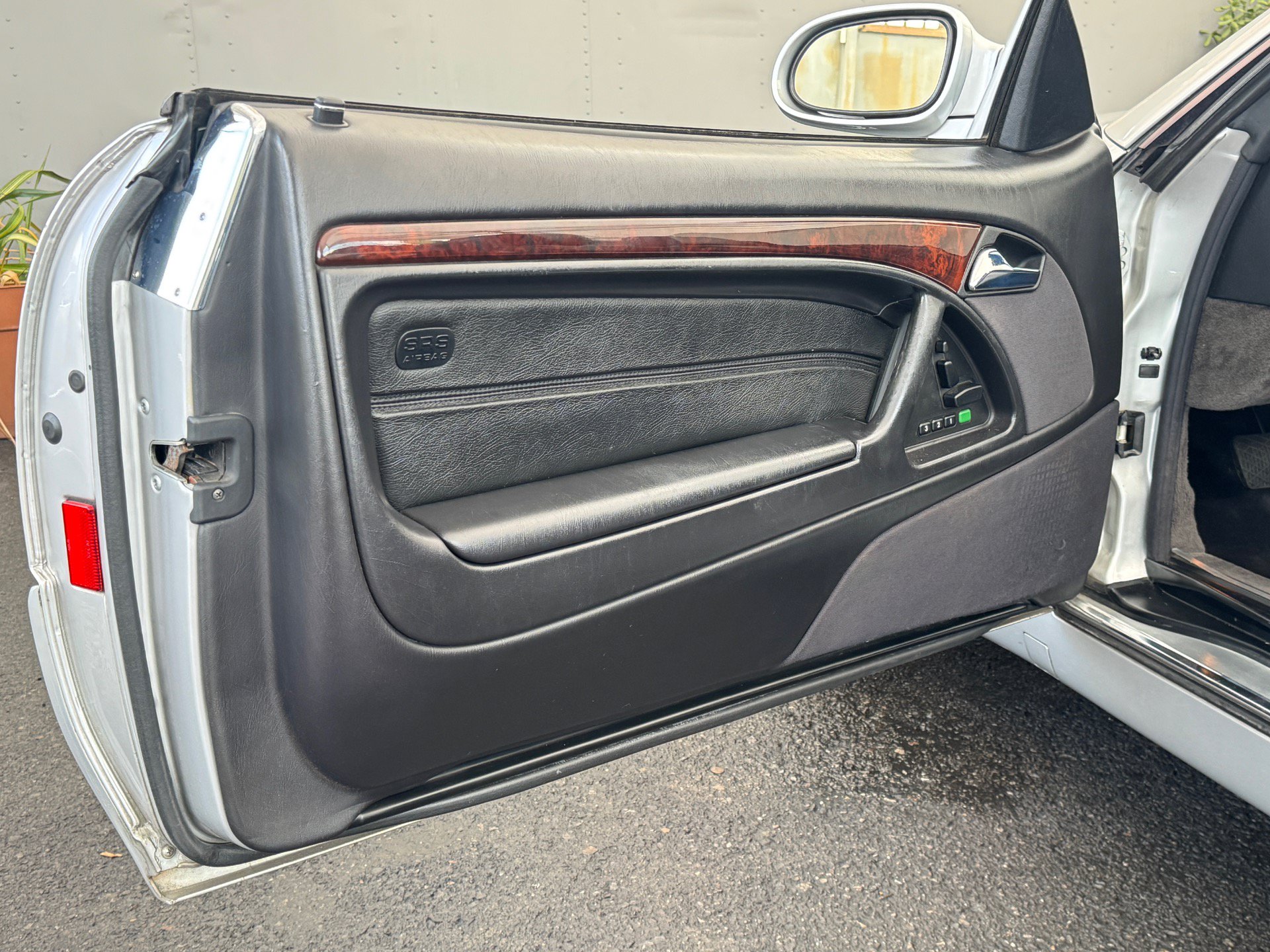 Used 1999 Mercedes-Benz SL 500 image 31