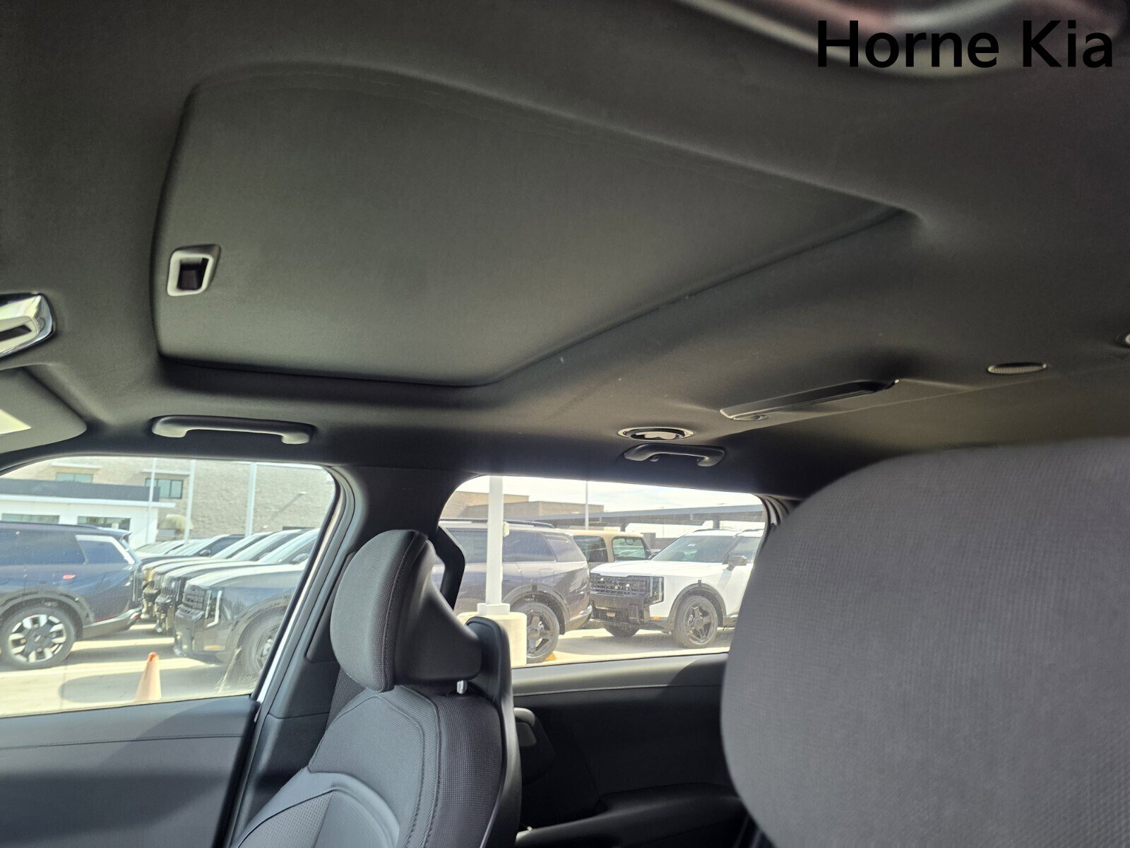 New 2027 Kia Telluride S image 11