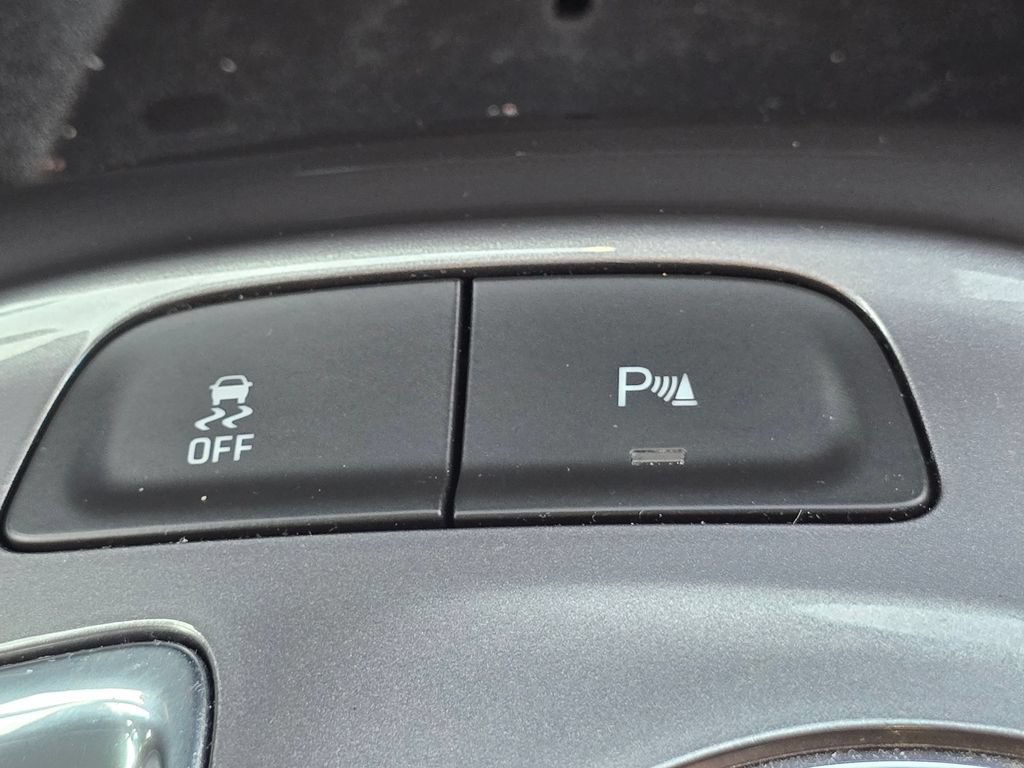 Used 2024 Chevrolet Malibu LT FWD image 21