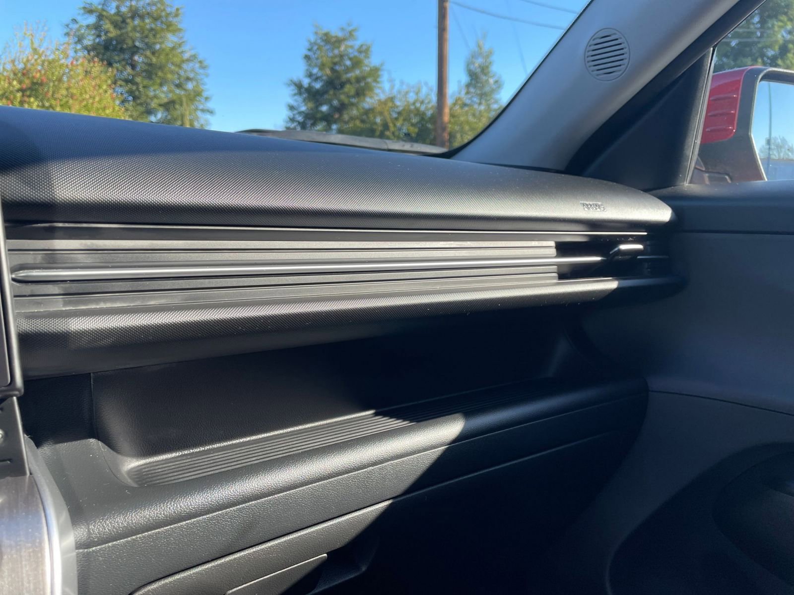 Used 2025 Hyundai Kona SEL image 30