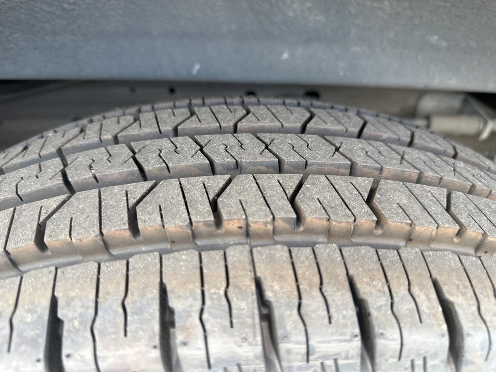 Used 2018 Chevrolet Express 2500 Work Van image 17