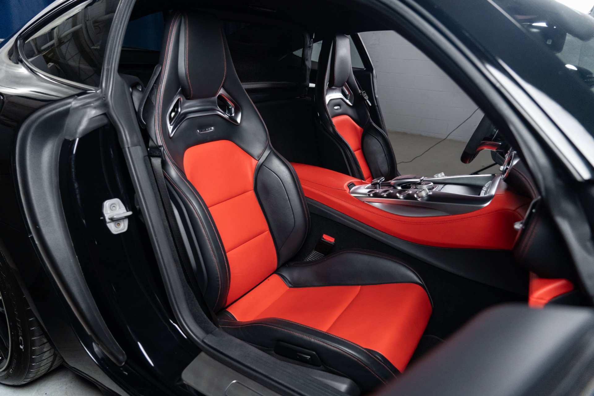 Used 2017 Mercedes-Benz AMG GT Coupe w/ Exclusive Interior Package image 44