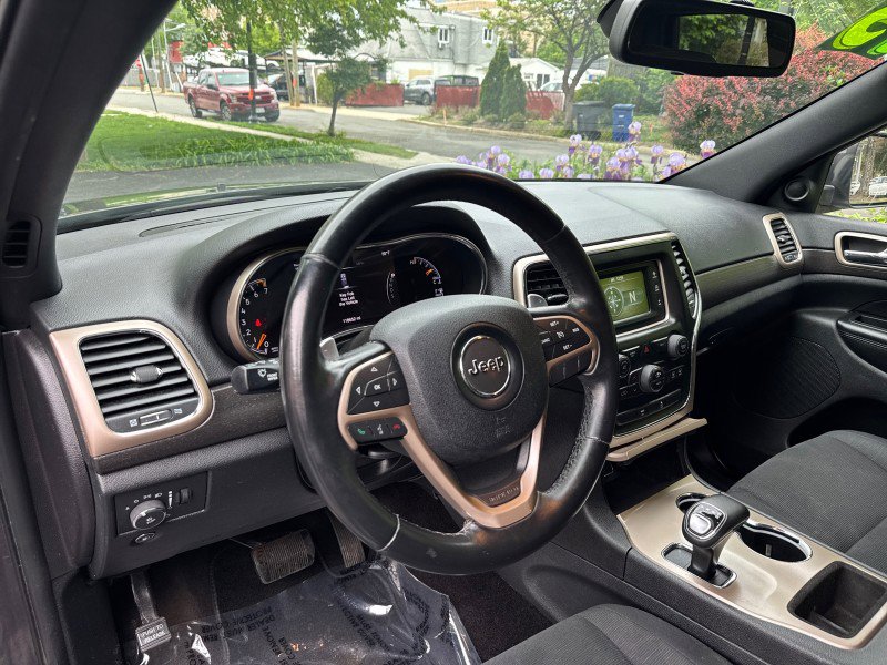 Used 2015 Jeep Grand Cherokee Laredo w/ Quick Order Package 23E AWD/4WD image 16