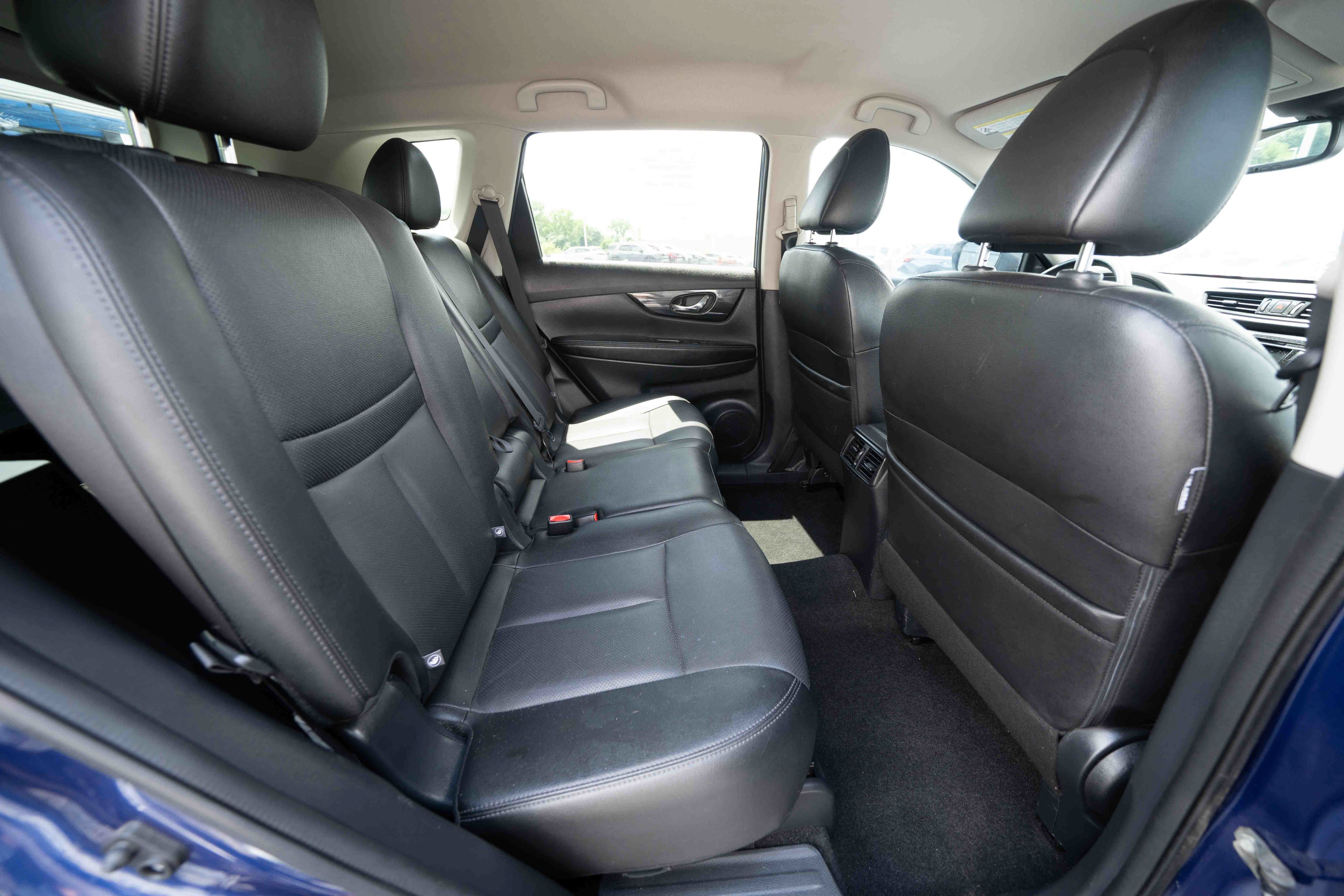 Used 2018 Nissan Rogue SL AWD/4WD image 25