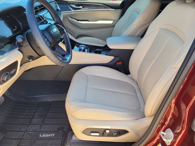 Used 2024 Jeep Grand Cherokee L Limited w/ Luxury Tech Group II AWD/4WD image 31
