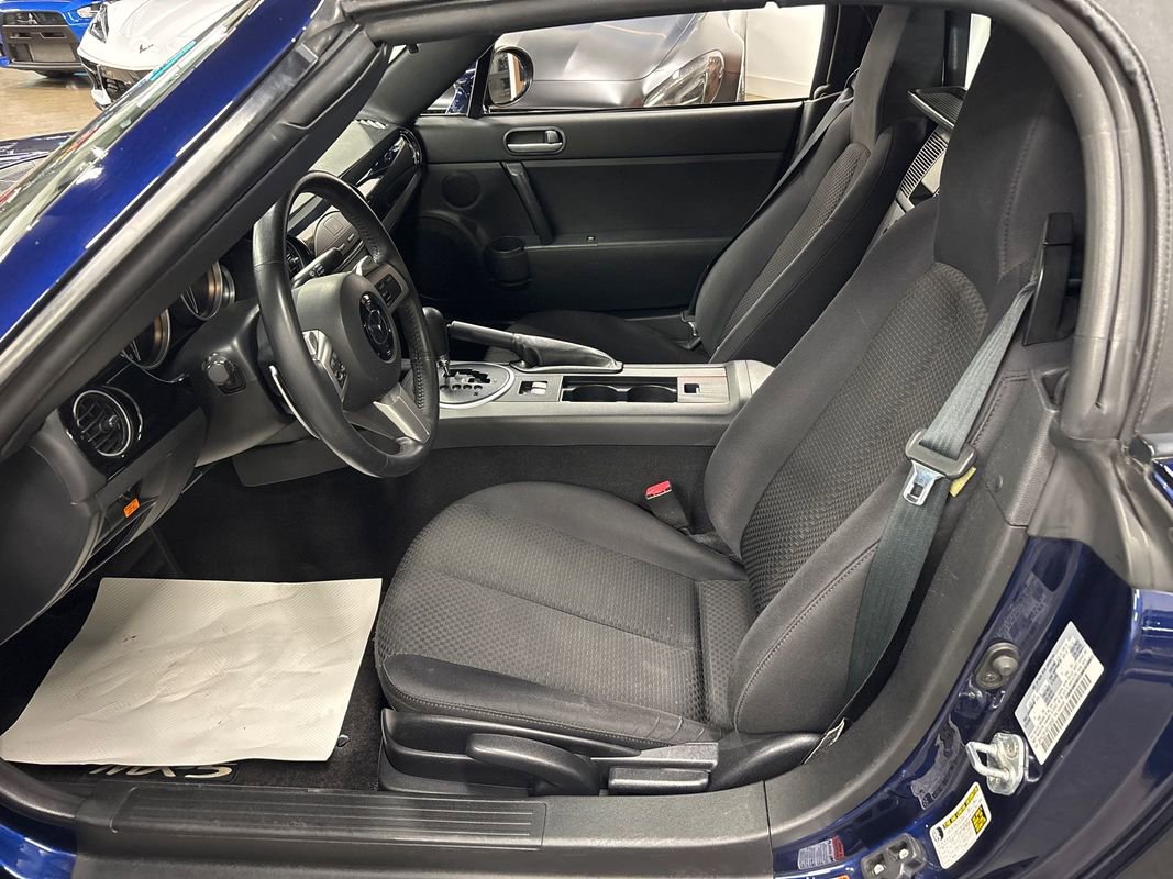 Used 2008 MAZDA MX-5 Miata Sport image 49