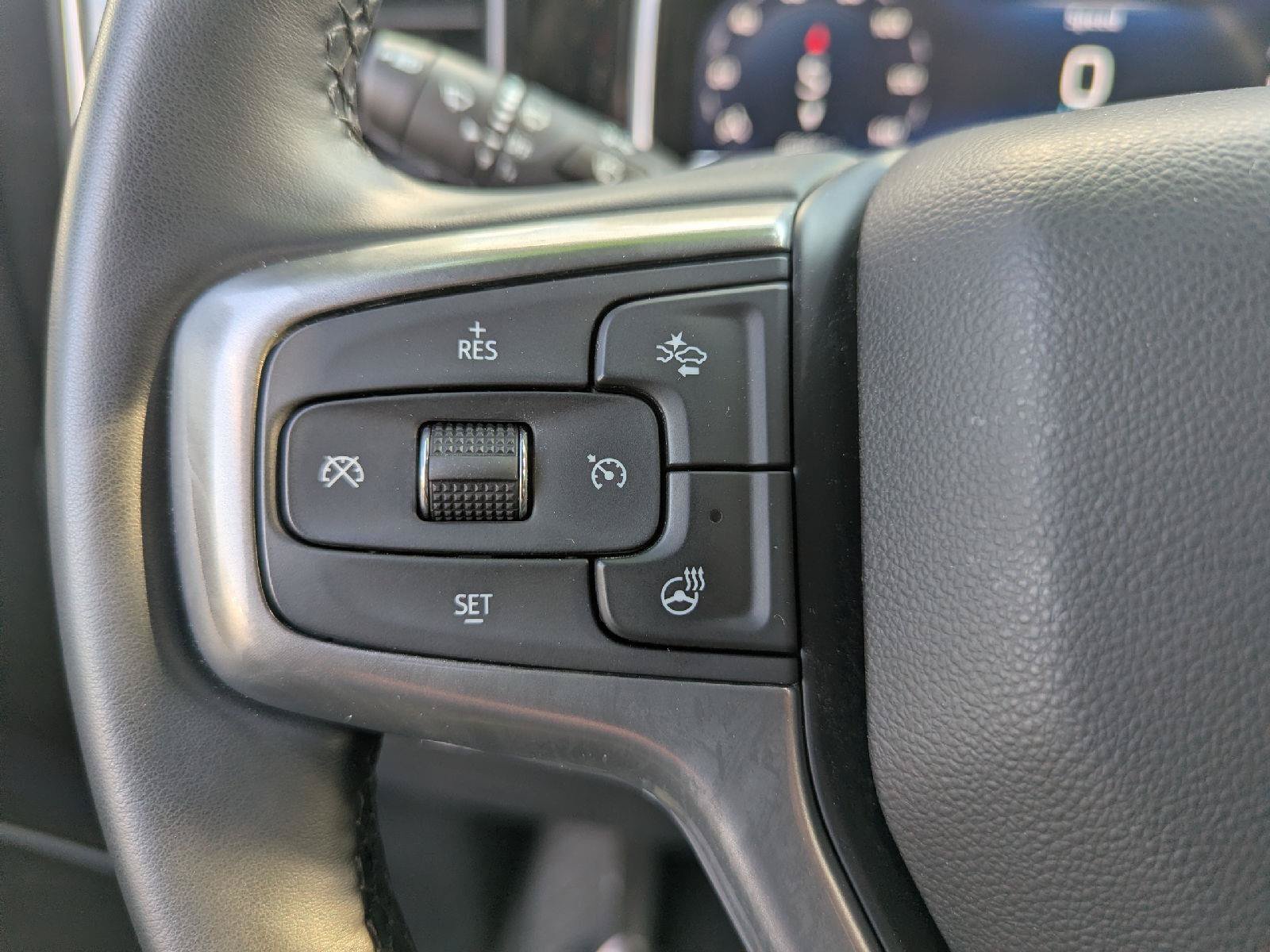 Used 2025 Chevrolet Silverado 1500 LT AWD/4WD image 19