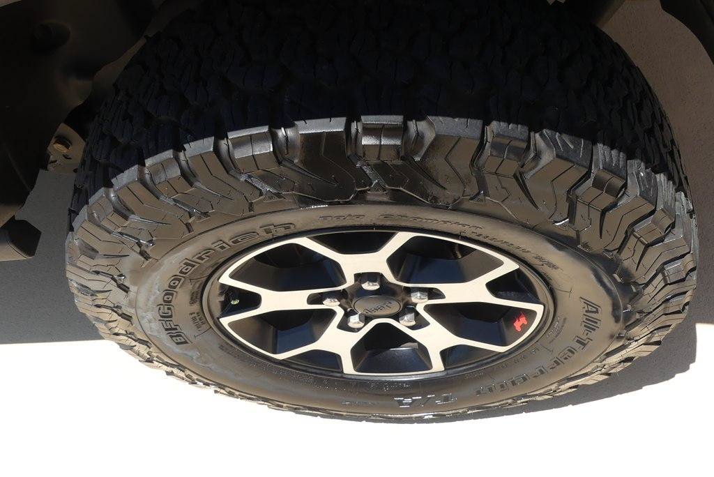 Used 2020 Jeep Wrangler Unlimited Rubicon AWD/4WD image 35