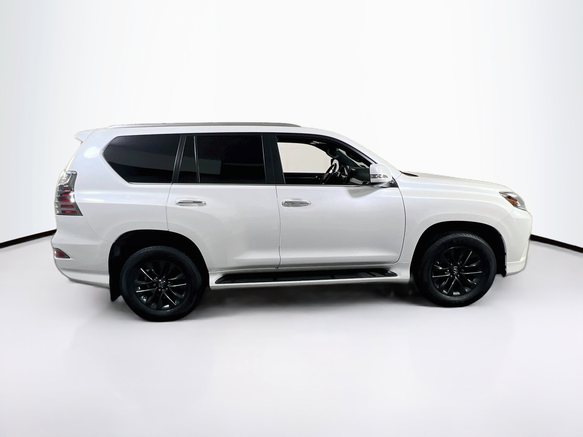 Used 2023 Lexus GX 460 Premium w/ Premium Package AWD/4WD image 4