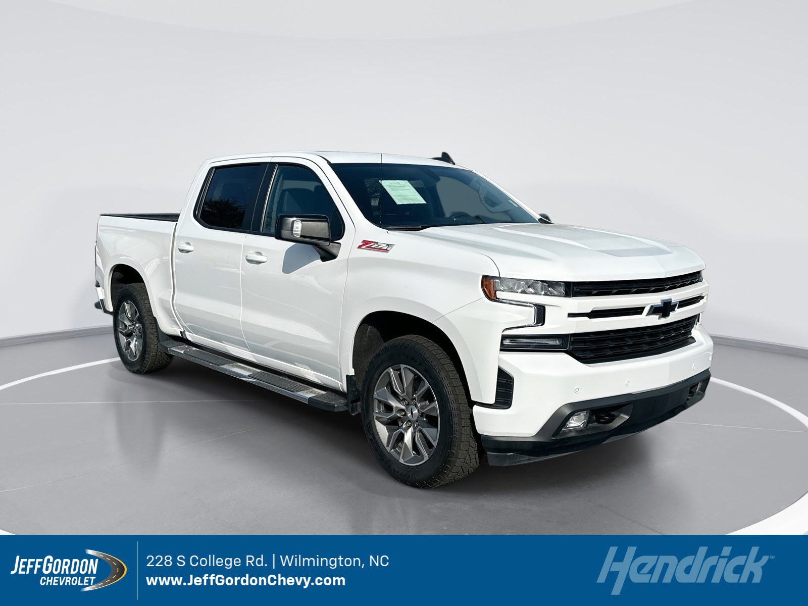Used 2022 Chevrolet Silverado 1500 RST image 1