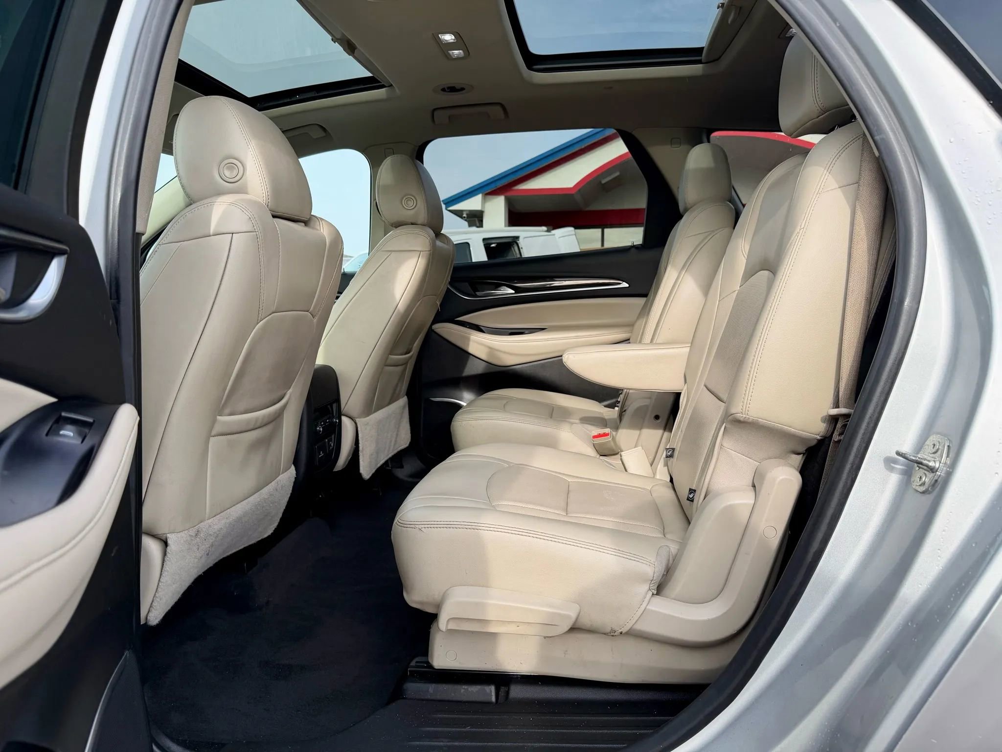 Used 2020 Buick Enclave Essence w/ Sport Touring Edition image 14