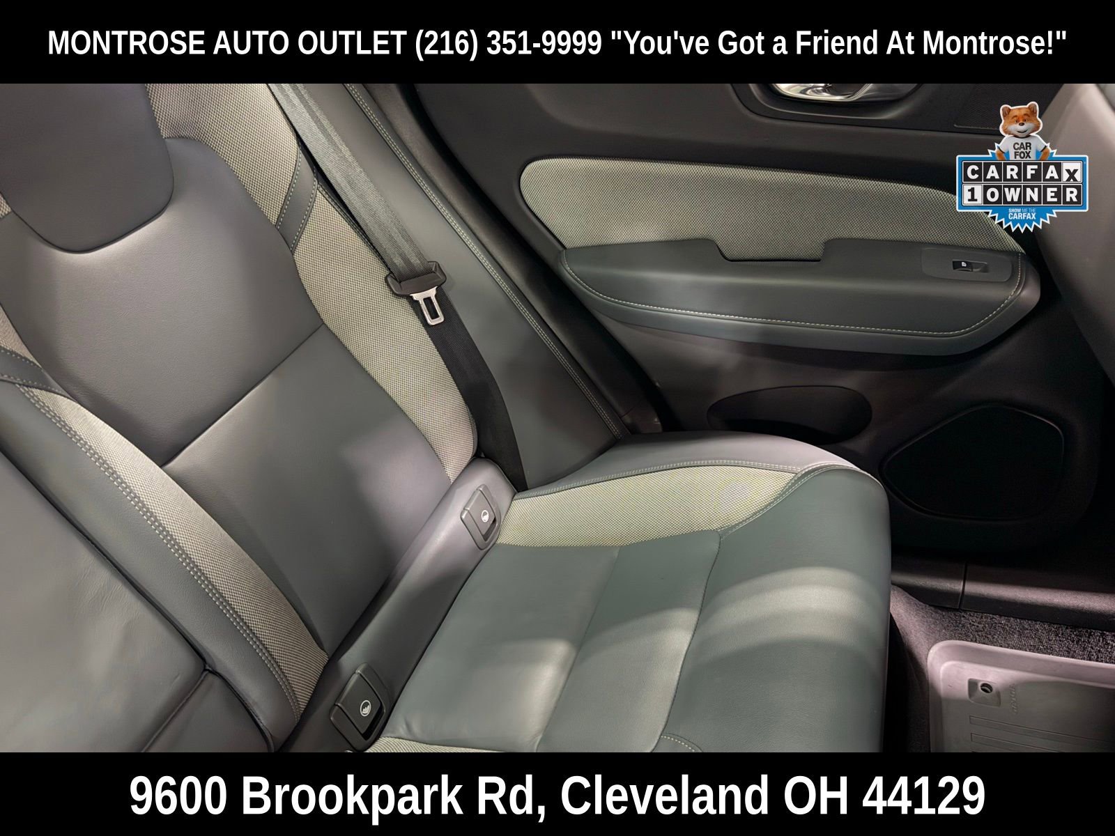 Used 2022 Volvo XC60 T8 R-Design w/ Advanced Package image 35