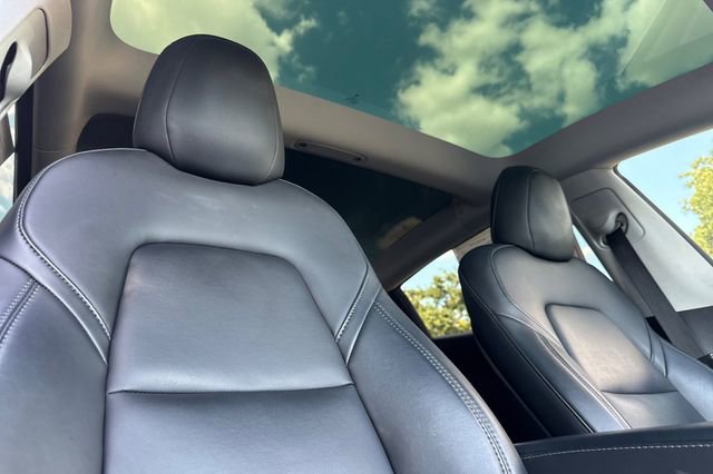 Used 2021 Tesla Model 3 Standard Range Plus RWD image 19