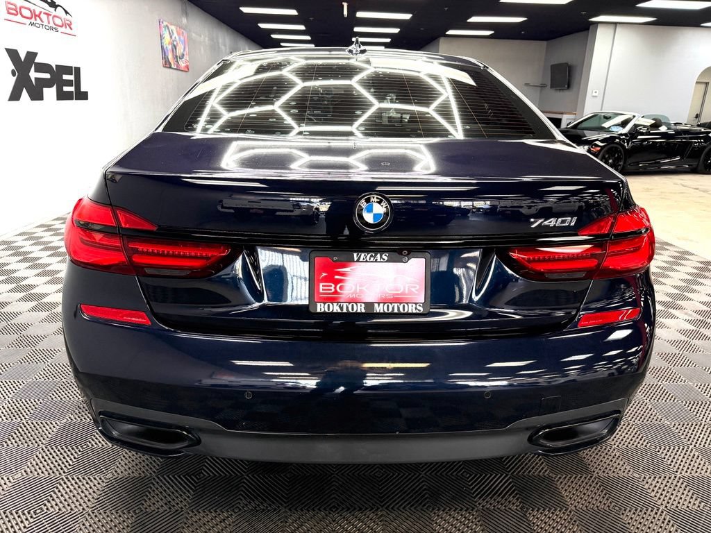Used 2019 BMW 740i w/ M Sport Package RWD image 12