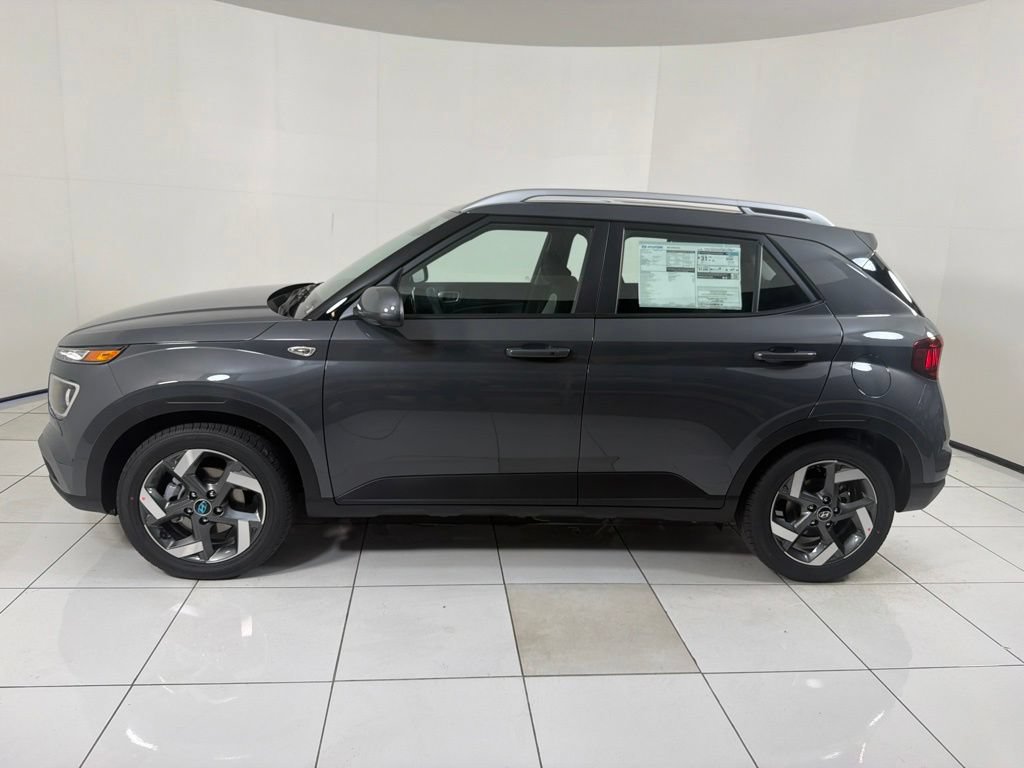 New 2026 Hyundai Venue SEL FWD image 8
