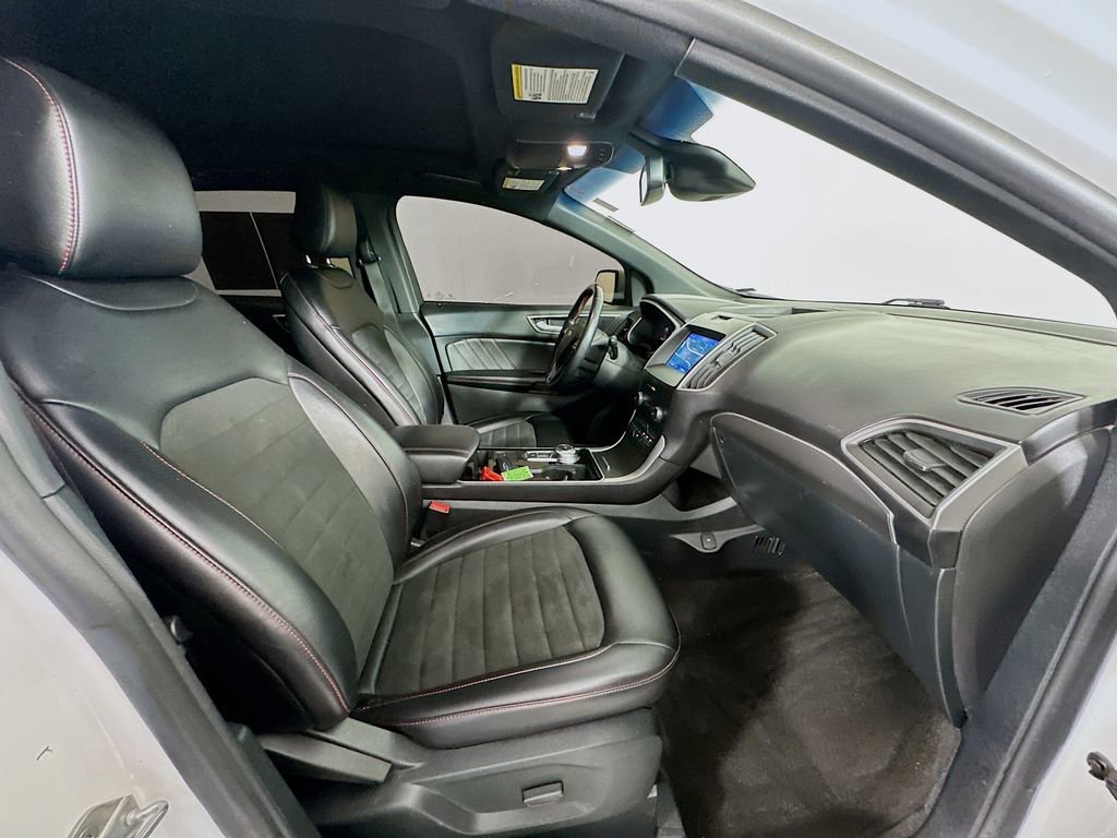 Used 2020 Ford Edge ST-Line FWD image 27