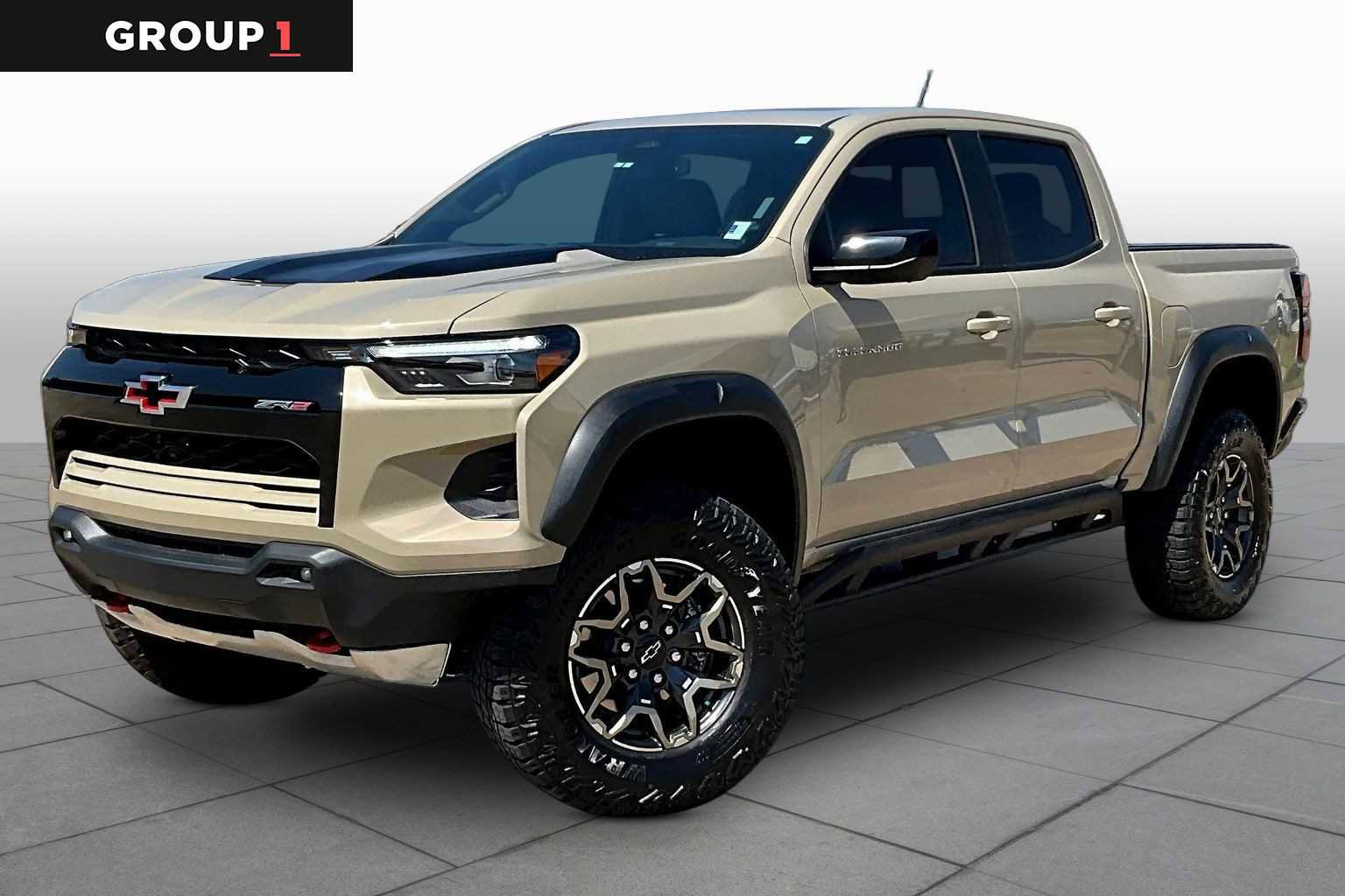 Used 2024 Chevrolet Colorado ZR2 w/ Technology Package AWD/4WD image 1