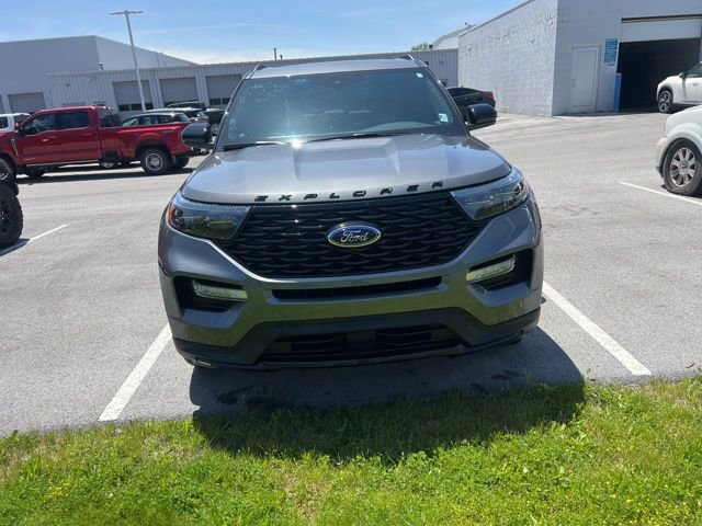 Used 2023 Ford Explorer ST-Line w/ Class IV Trailer Tow Package AWD/4WD image 11