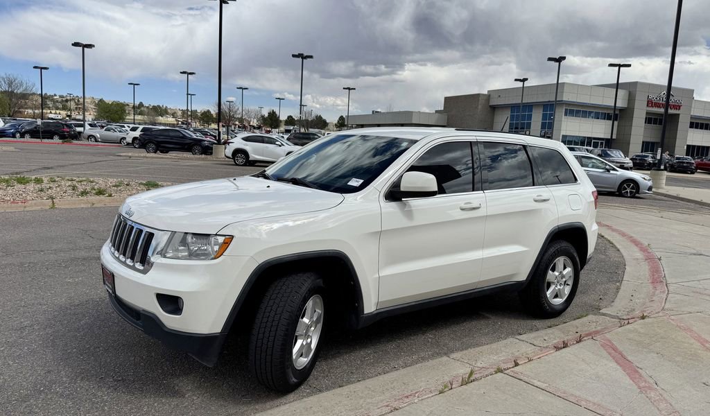 Used 2012 Jeep Grand Cherokee Laredo AWD/4WD image 4