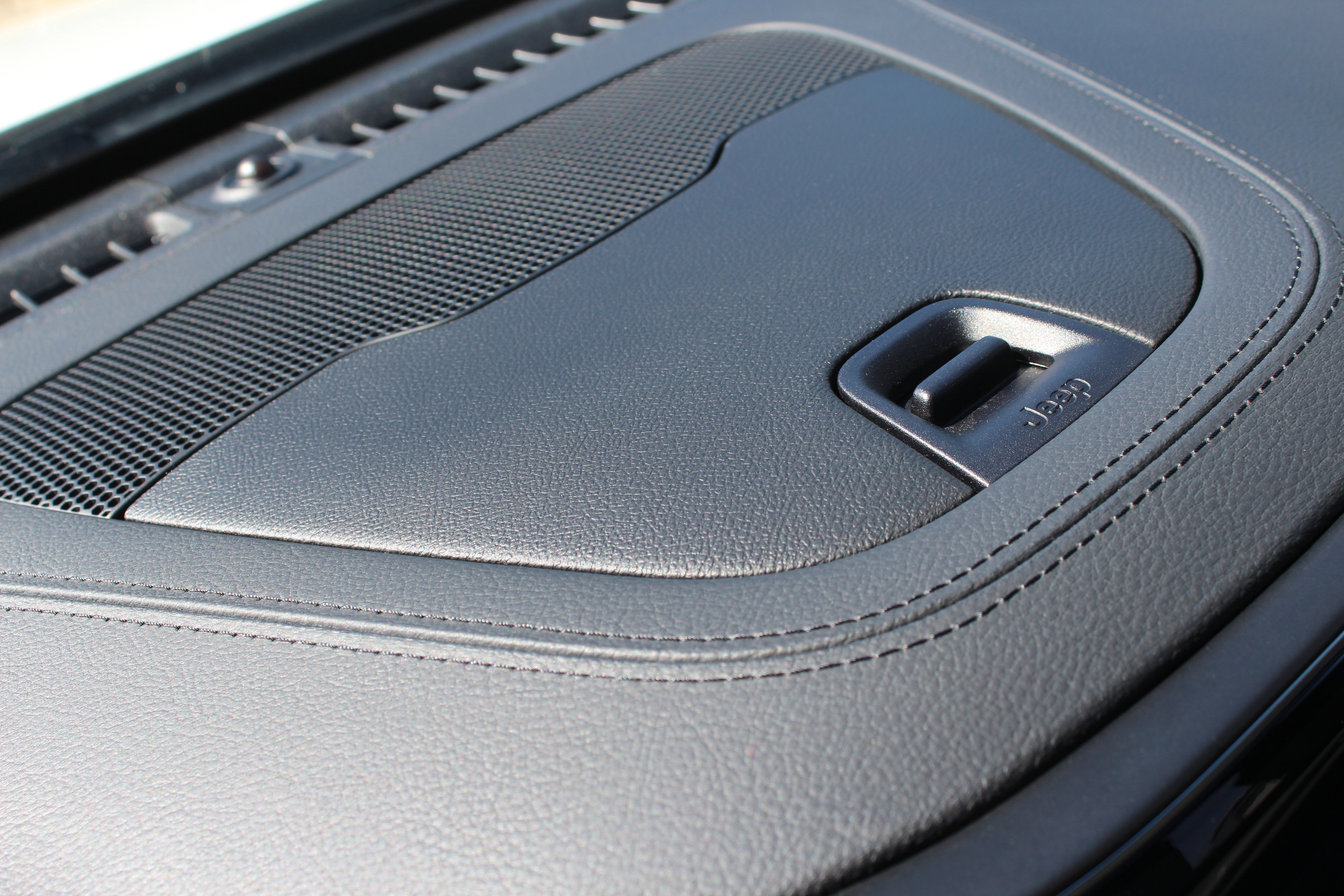 Used 2019 Jeep Cherokee High Altitude image 55