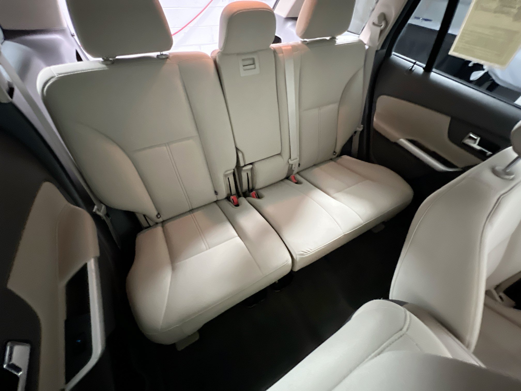 Used 2013 Ford Edge SE FWD image 32