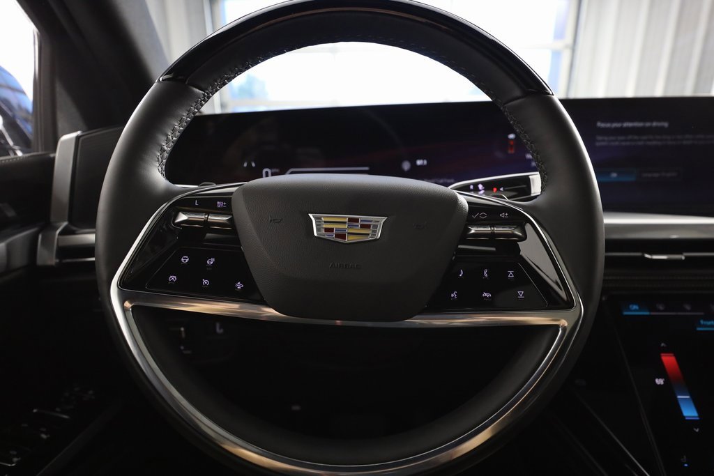 Used 2025 Cadillac Escalade ESV Sport w/ Touring Package image 37