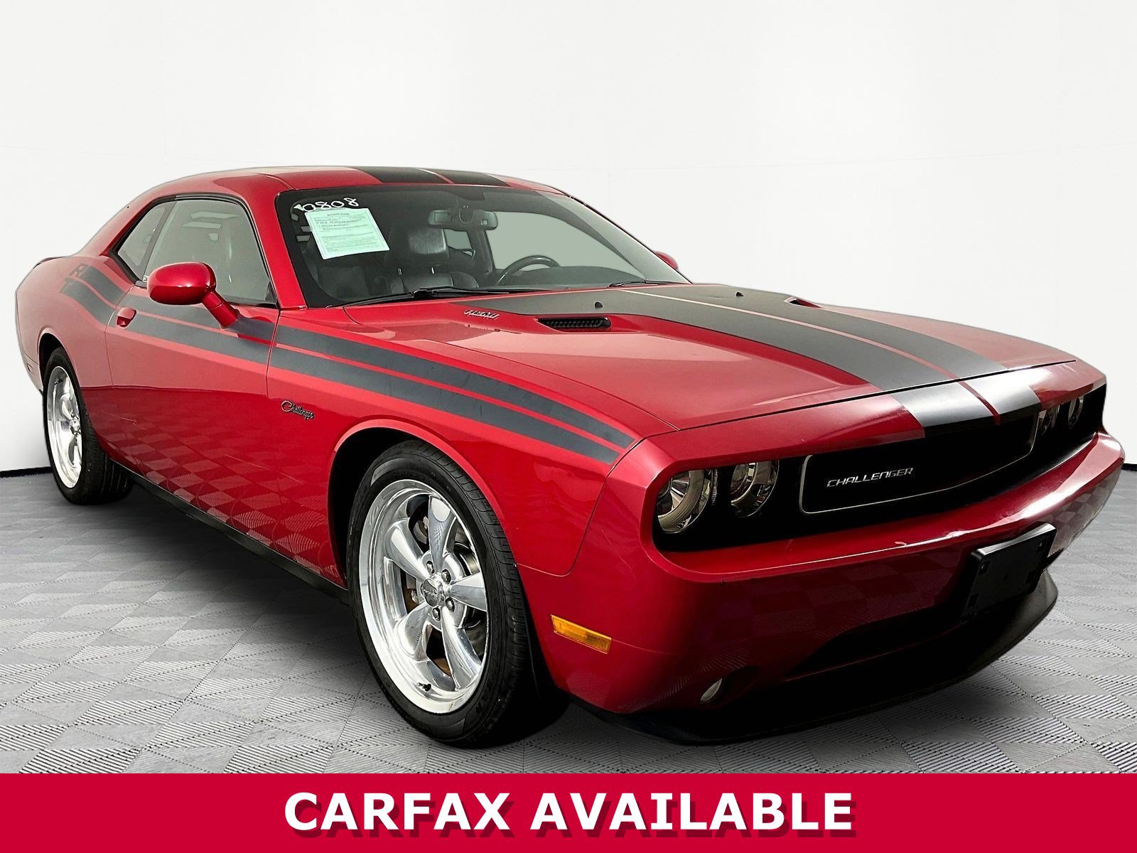 Used 2013 Dodge Challenger R/T RWD image 3