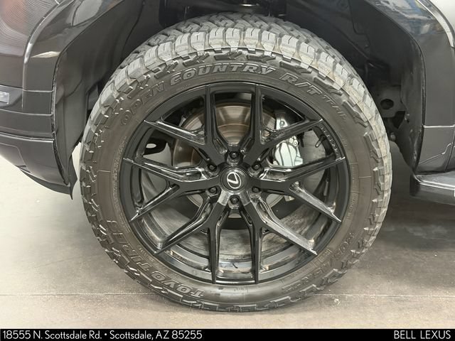 Used 2025 Lexus GX 550 AWD/4WD image 9