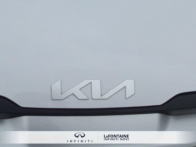 Used 2025 Kia Sportage LX image 27