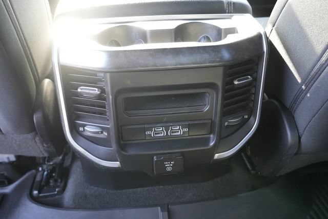 Used 2021 RAM 1500 4x4 Crew Cab image 18