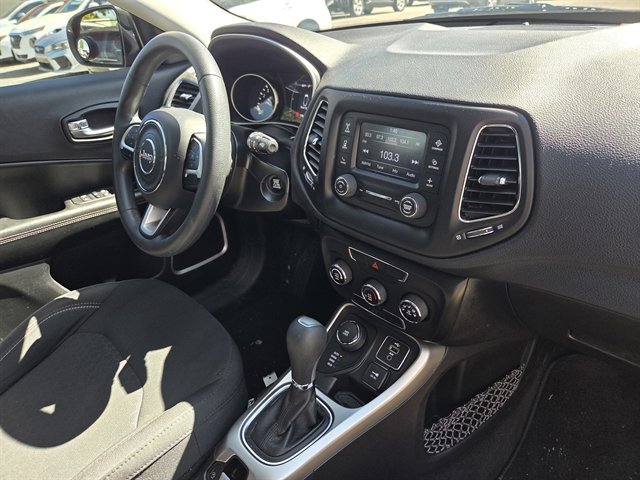 Used 2018 Jeep Compass Sport image 6