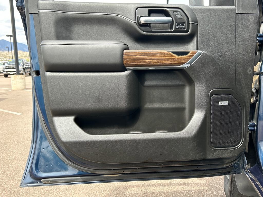 Used 2022 Chevrolet Silverado 3500 High Country w/ Safety Package II image 31