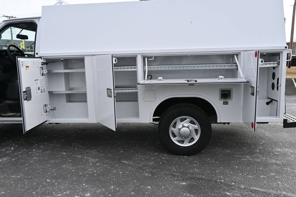 New 2025 Ford E-350 and Econoline 350 Super Duty w/ Power Equipment Group RWD image 14