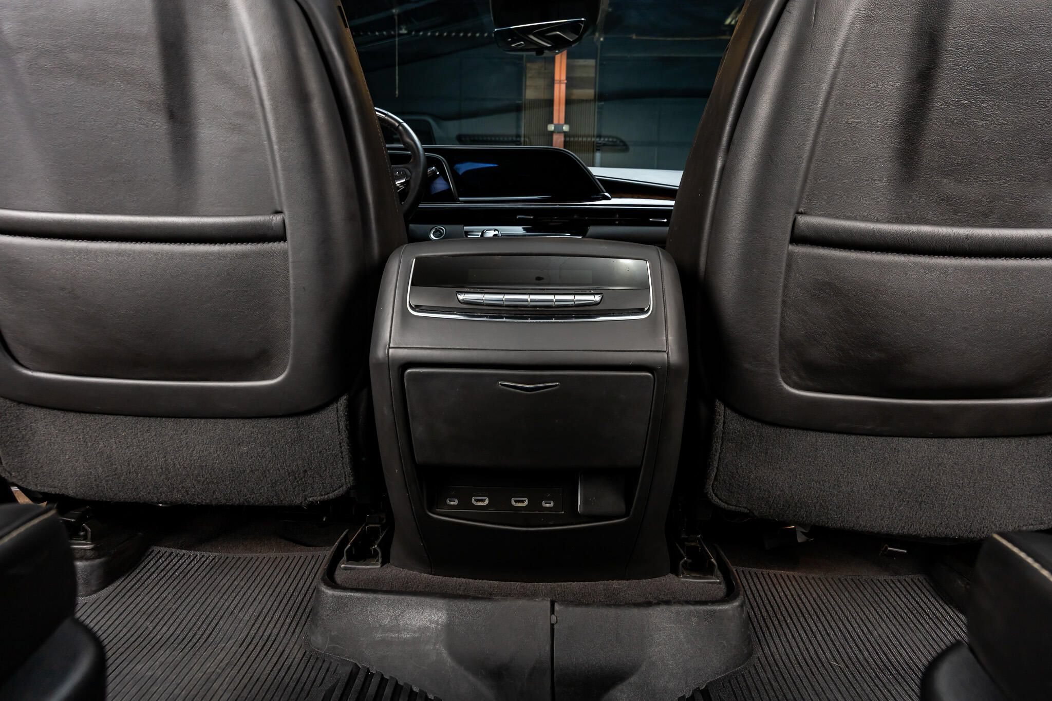 Used 2024 Cadillac Escalade Sport Platinum AWD/4WD image 30