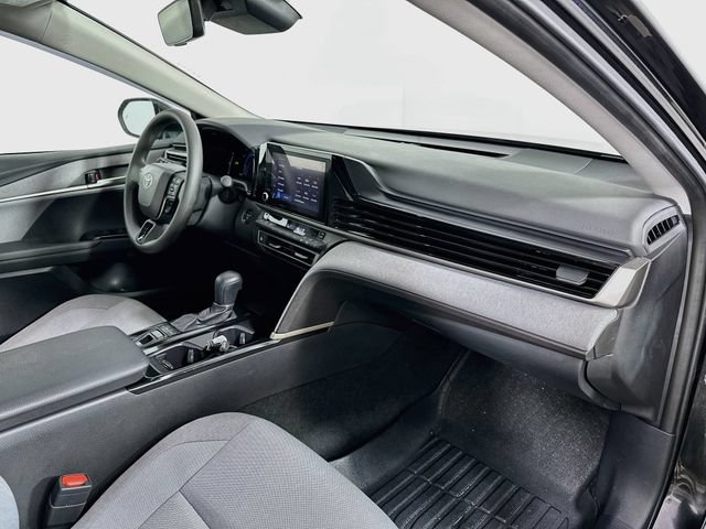 Used 2025 Toyota Camry LE w/ Convenience Package FWD image 27