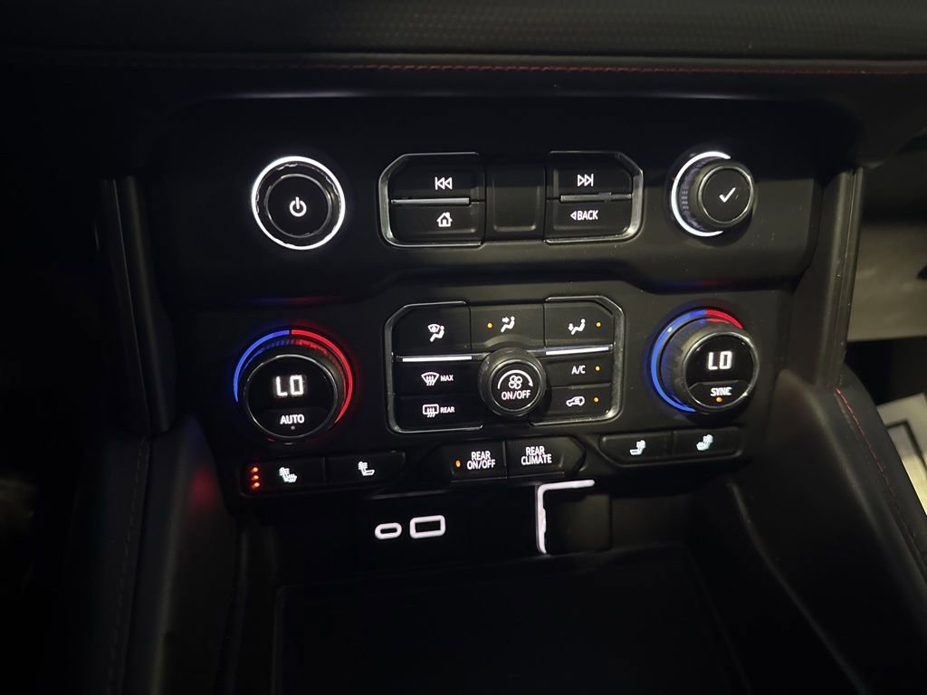 Used 2021 Chevrolet Tahoe RST AWD/4WD image 10