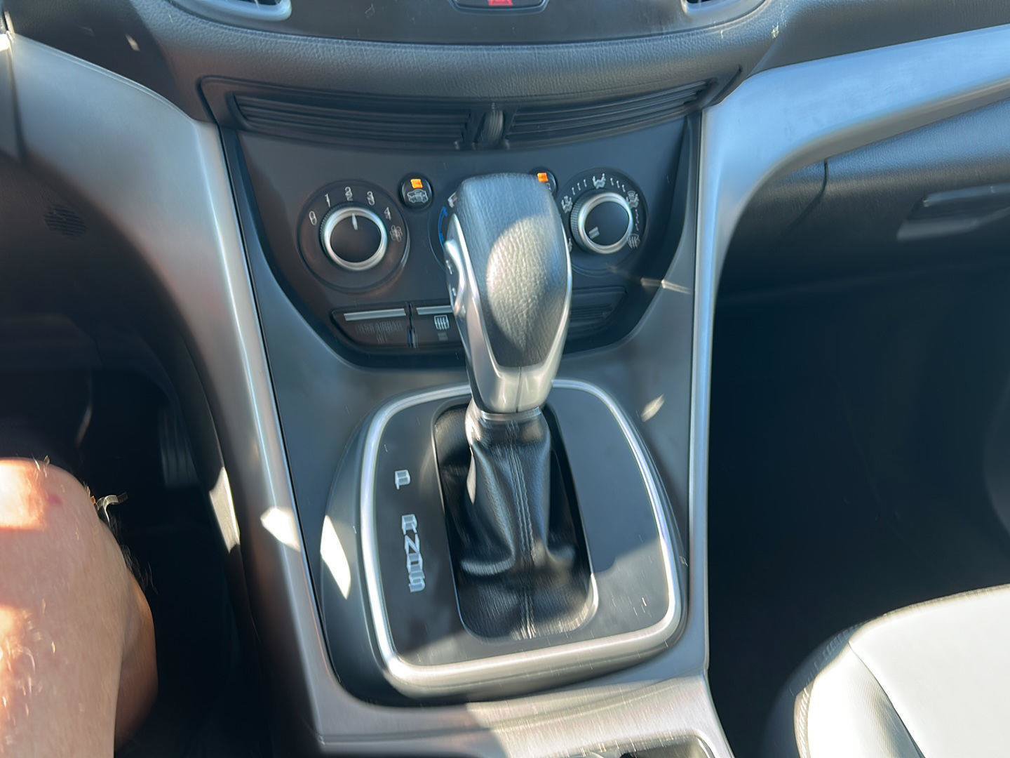 Used 2013 Ford Escape SE FWD image 14